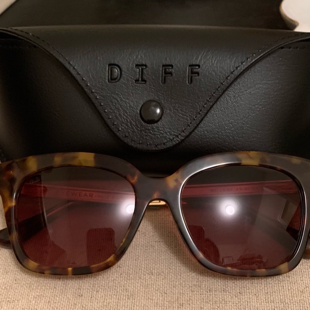 Bella XS Amber Tortoise Brown Fade Sunglasses BRAND NEW